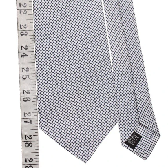 Drake's NWT Neck Tie in Blue & White Geometric Pattern 100% Silk